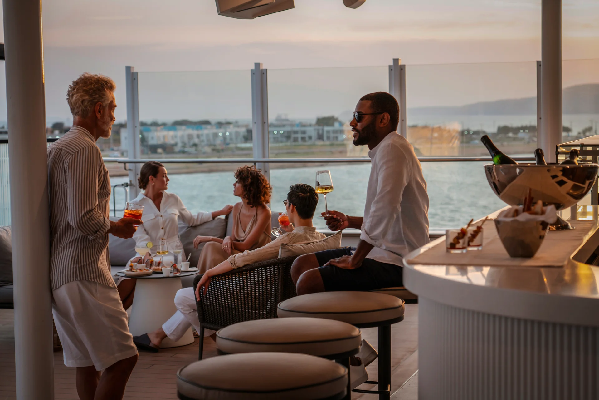 Бутик-отель на воде